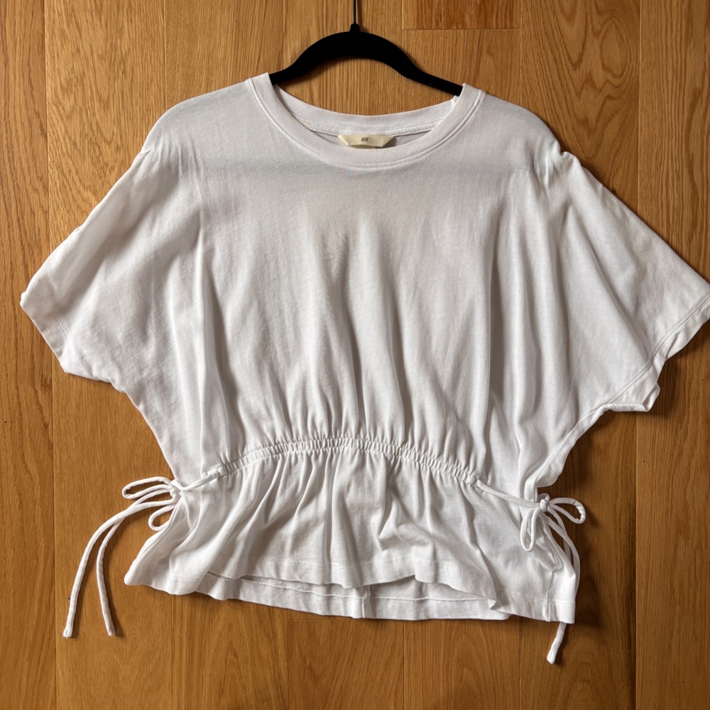 H&M White Short Sleeve Drawstring Tee